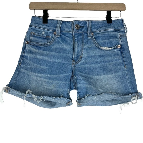 AMERICAN EAGLE Midi Jean Shorts Distressed Cut Off Super Super Stretch Size 4 - Picture 1 of 9